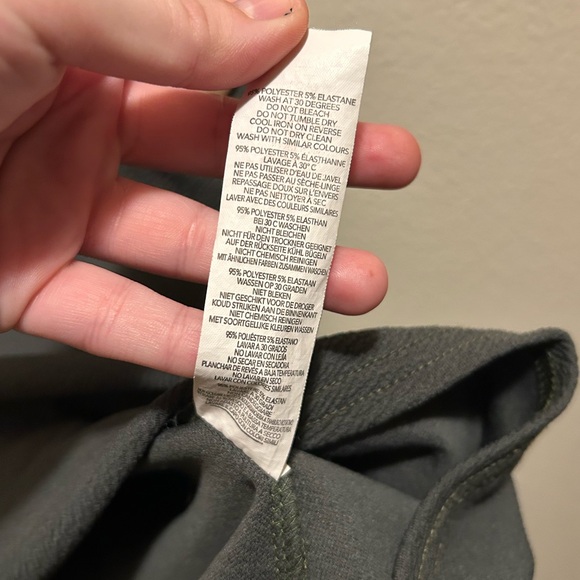 Boohoo Dark Green Short Sleeve Dress - Picture 7 of 8